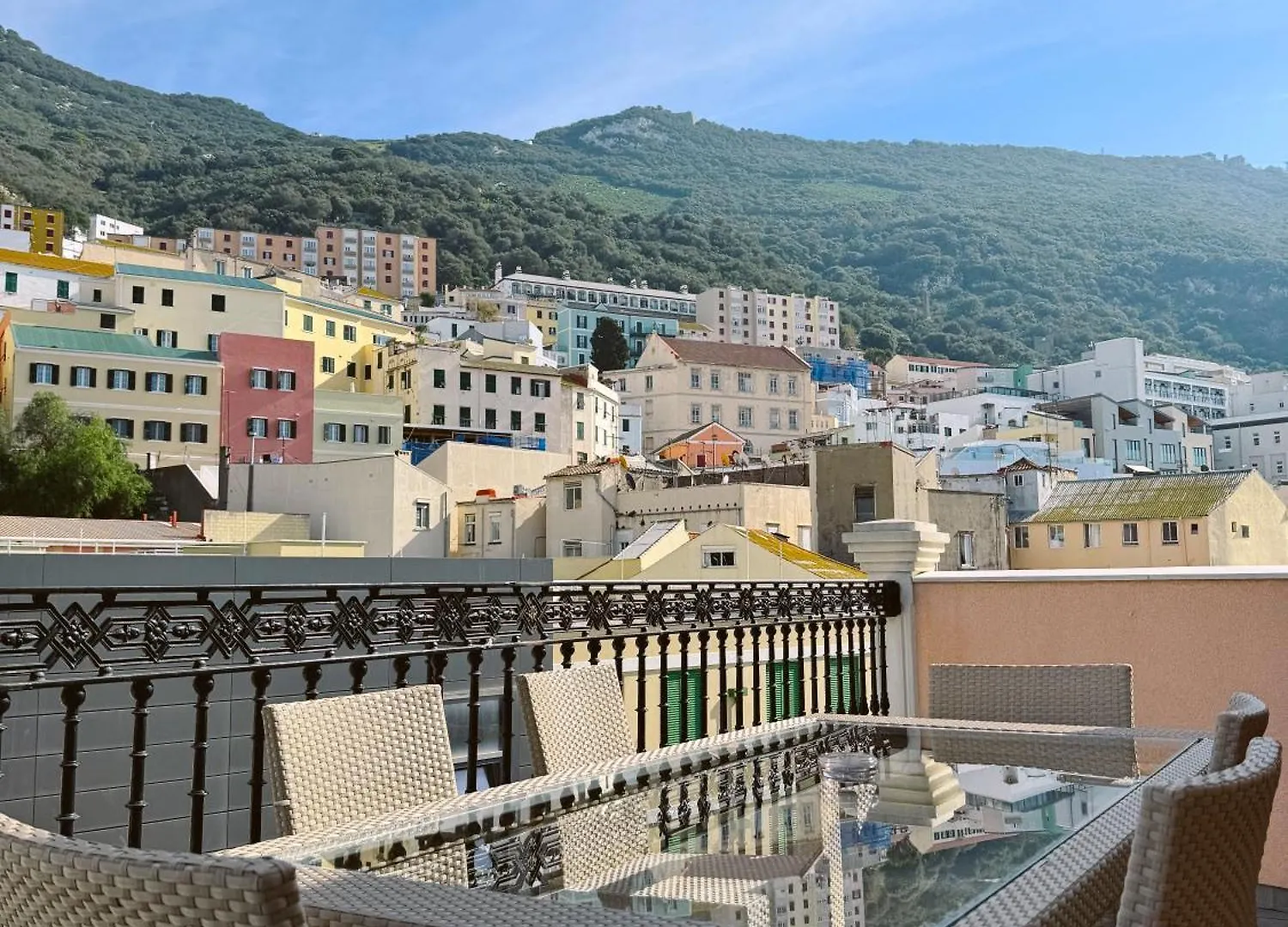 דירה גיברלטר Ultimate City Centre Penthouse With Large Terrace - Grand Central House גיברלטר